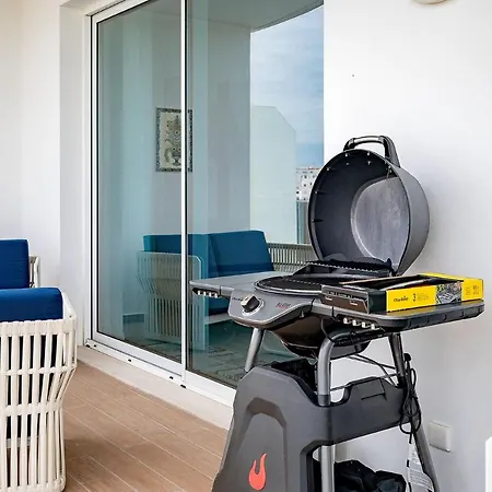 Marina View 7 With Pool By Homing Apartman