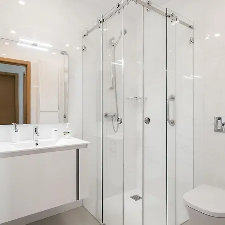 Apartman Marina View 7 With Pool By Homing