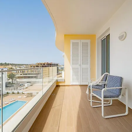 Marina View 7 With Pool By Homing Apartman