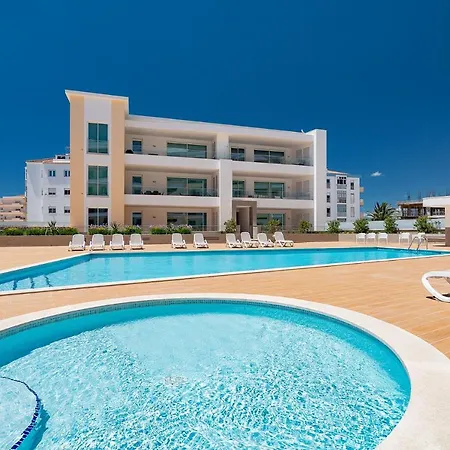 Marina View 7 With Pool By Homing Apartman