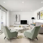 アパート Marina View 7 With Pool By Homing ラゴス
